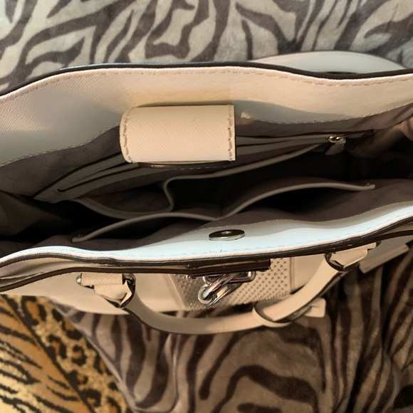 Michael Kors Hamilton - Picture 3 of 6